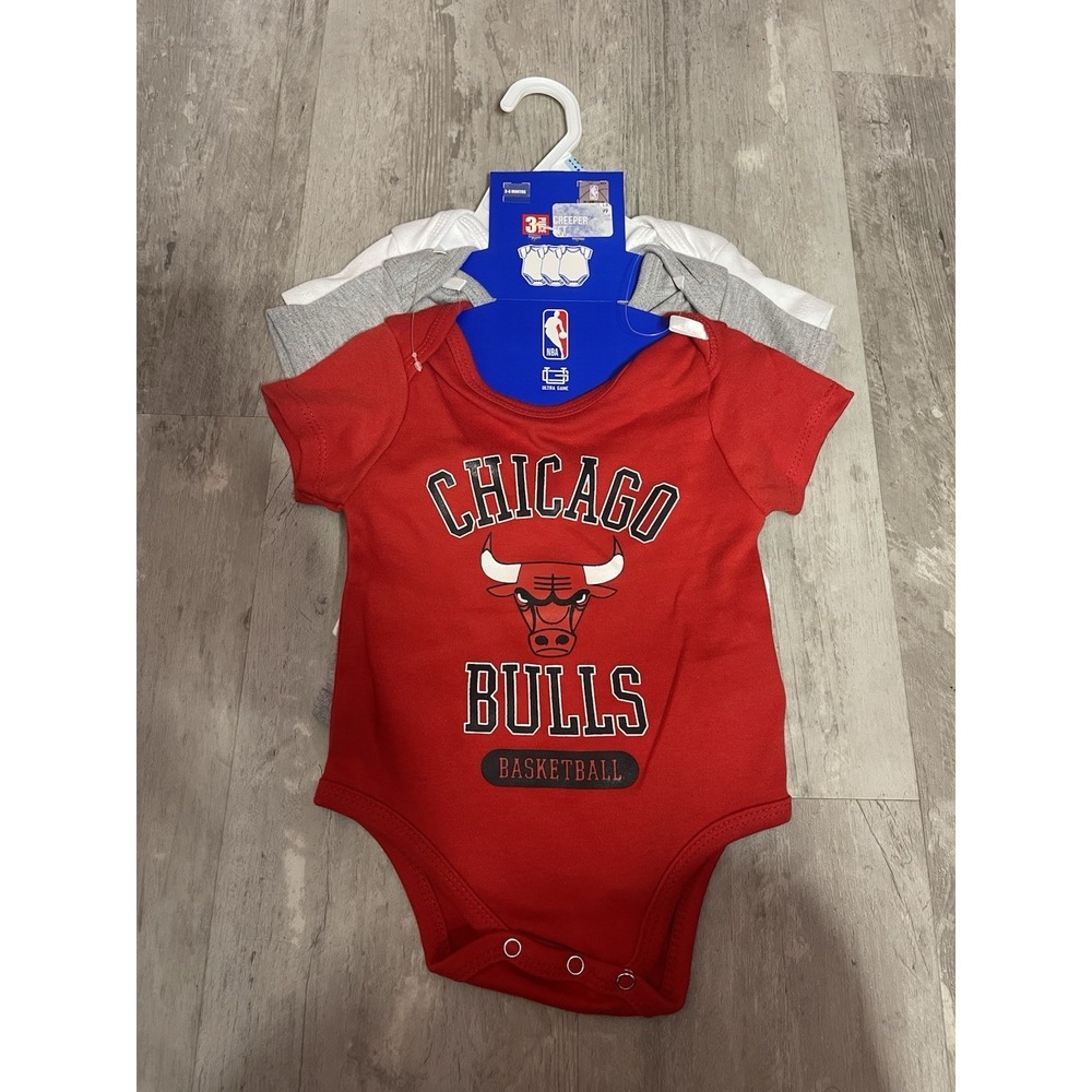 NBA 3-Pack Chicago Bulls Baby Bodysuits; Sizes 3-6m Bag6